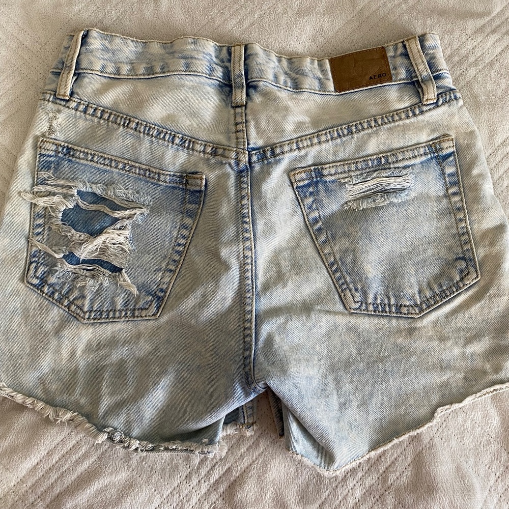 Aeropostale 90’s cut-off denim shorts